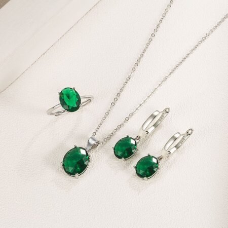 Ensemble de bijoux en argent 925 : collier, bague et boucles d’oreilles