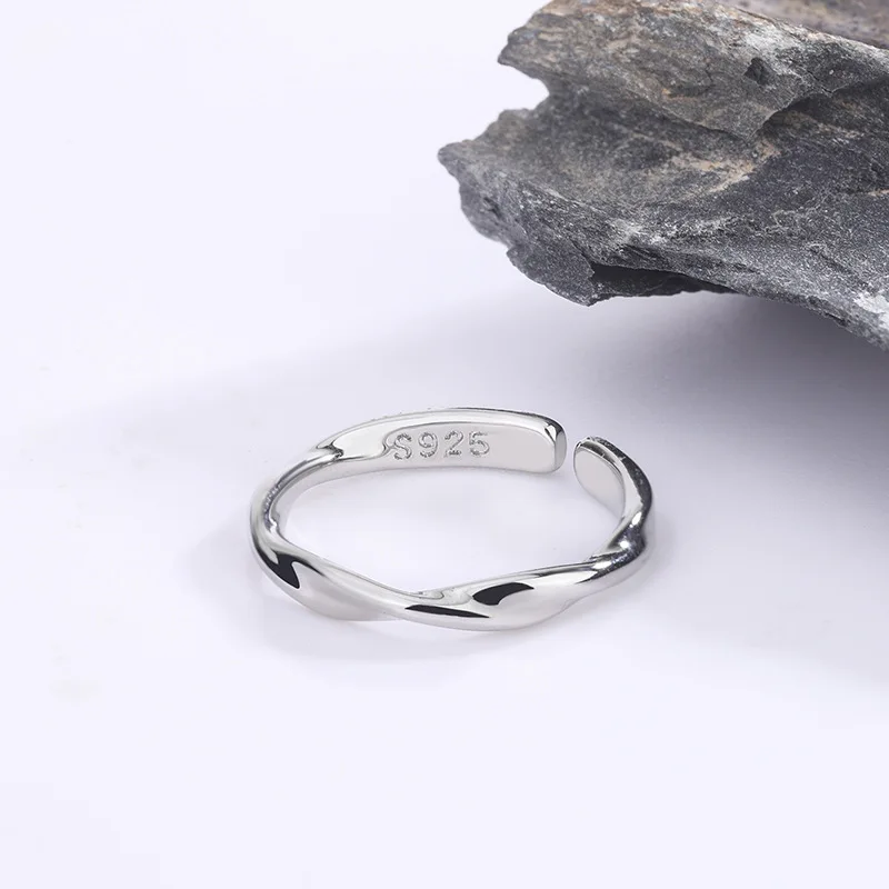 Bague en Argent Sterling 925 à Fil Torsadé Élégante pour Femme